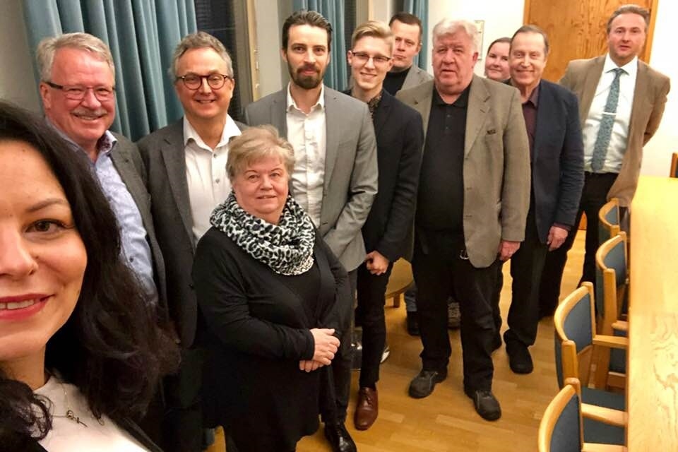 Taloutta, hallintoa ja elinkeinopolitiikkaa valtuustossa