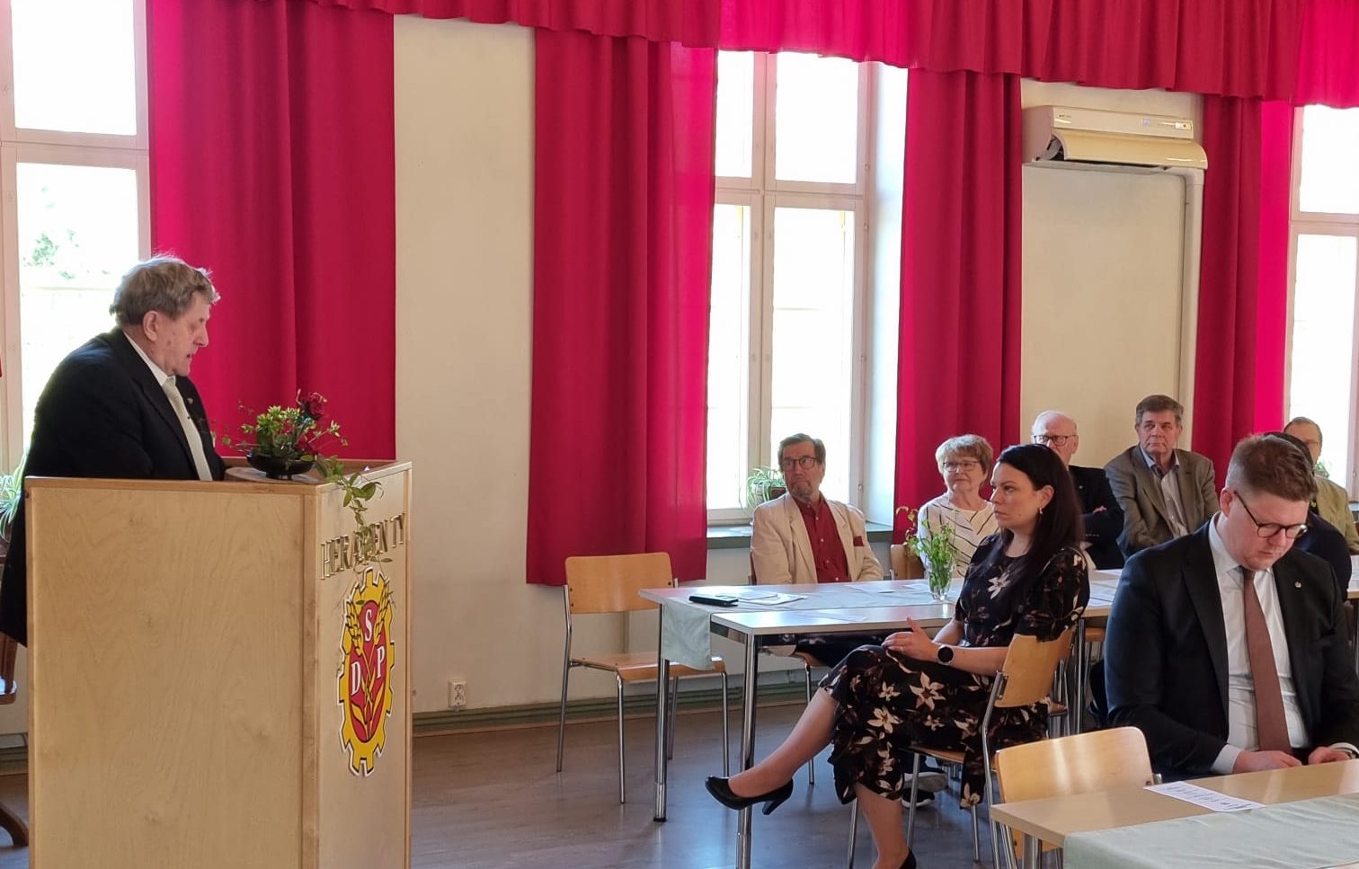 Välähdyksiä 120 vuoden matkalta